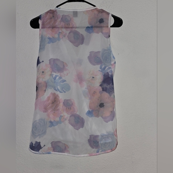 Shein women's wrap sleevesless top in size medium color purple and blue … - Picture 3 of 9